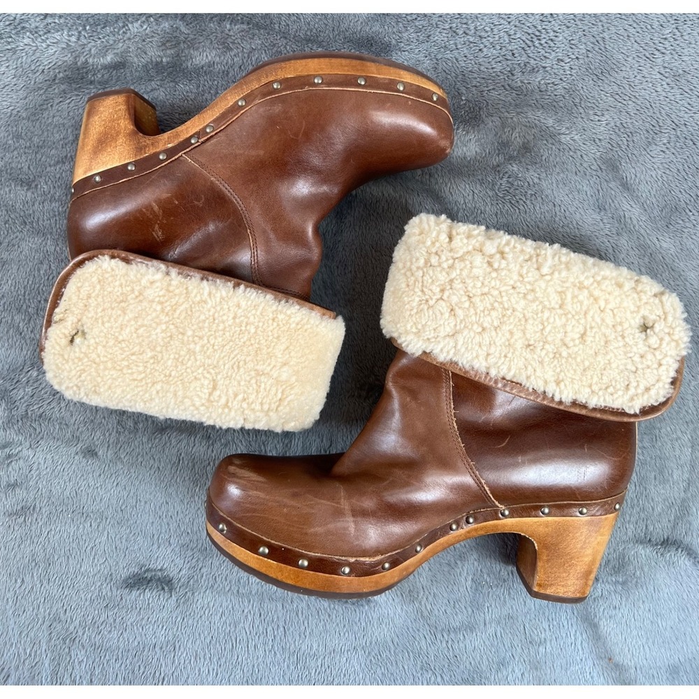 UGG Australia Lynnea Boots Womens 8 Leather Shearling Fur Foldover